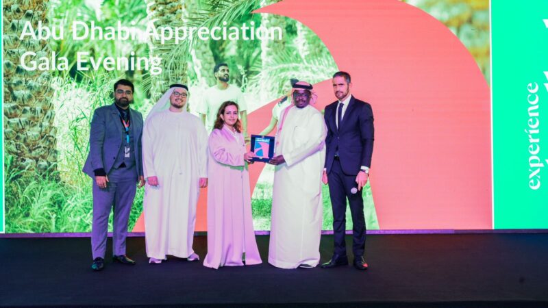 الينبعاوي يحصل على جائزة أفضل أداء إعلامي لعام 2023 من دائرة الثقافة والسياحة -أبوظبي